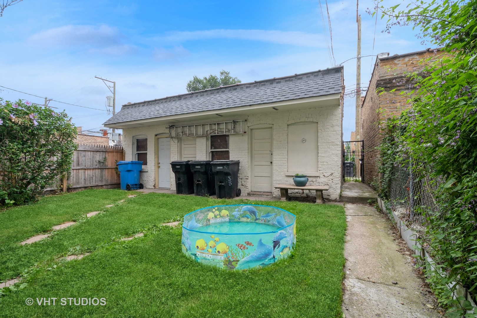 6335 N Claremont Avenue