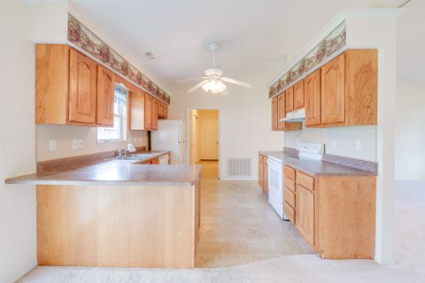 Tiny photo for 2213 Darren Drive, Marion, IL 62959 (MLS # 12709069)