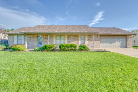 Photo of 2213 Darren Drive, Marion, IL 62959 (MLS # 12709069)