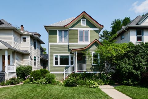 526 N Lombard Avenue Oak Park IL 60302