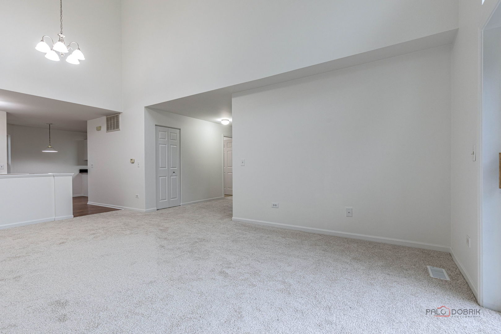 985 Huntington Drive 985