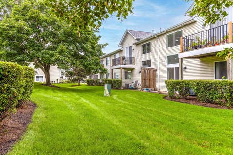 Tiny photo for 985 Huntington Drive #985, Elk Grove Village, IL 60007 (MLS # 12734082)