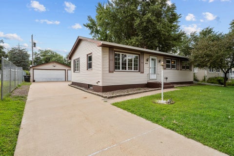 Tiny photo for 7912 9th Street W, Rock Island, IL 61201 (MLS # 12731391)