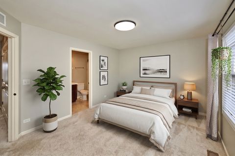 Tiny photo for 1100 Evergreen Avenue, Des Plaines, IL 60016 (MLS # 12624160)