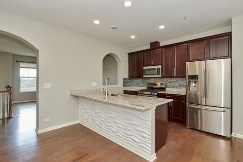 Tiny photo for 1100 Evergreen Avenue, Des Plaines, IL 60016 (MLS # 12624160)