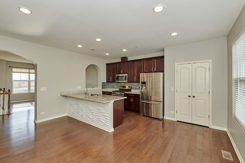 Tiny photo for 1100 Evergreen Avenue, Des Plaines, IL 60016 (MLS # 12624160)