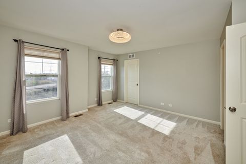 Tiny photo for 1100 Evergreen Avenue, Des Plaines, IL 60016 (MLS # 12624160)