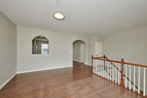 Tiny photo for 1100 Evergreen Avenue, Des Plaines, IL 60016 (MLS # 12624160)