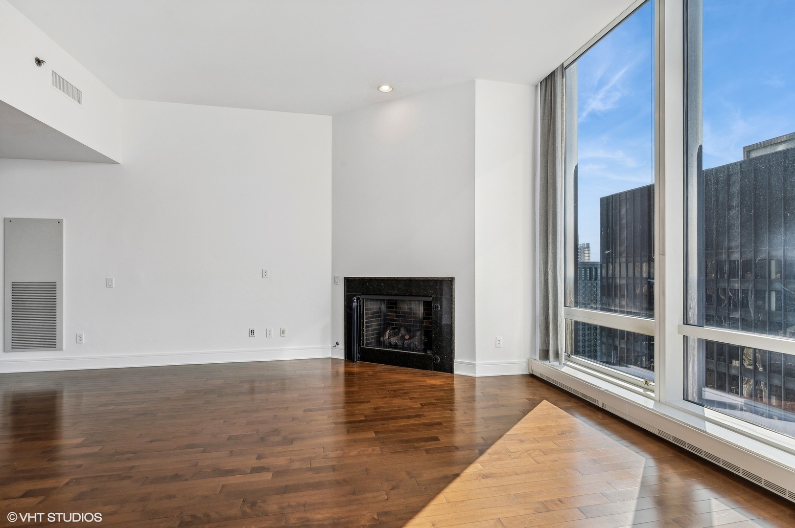 401 N Wabash Avenue 49F