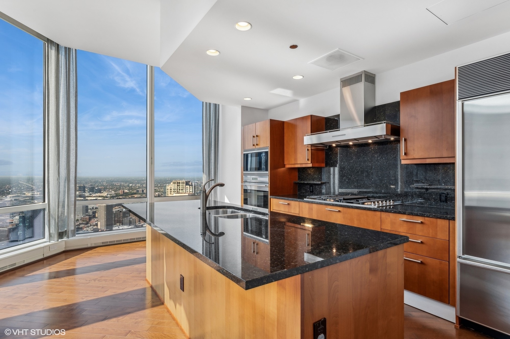 401 N Wabash Avenue 49F