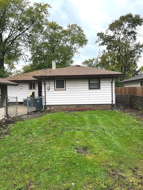 Tiny photo for 15439 Elm Street, South Holland, IL 60473 (MLS # 12675527)