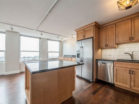 Tiny photo for 2626 N LAKEVIEW Avenue #1102, Chicago, IL 60614 (MLS # 12667038)