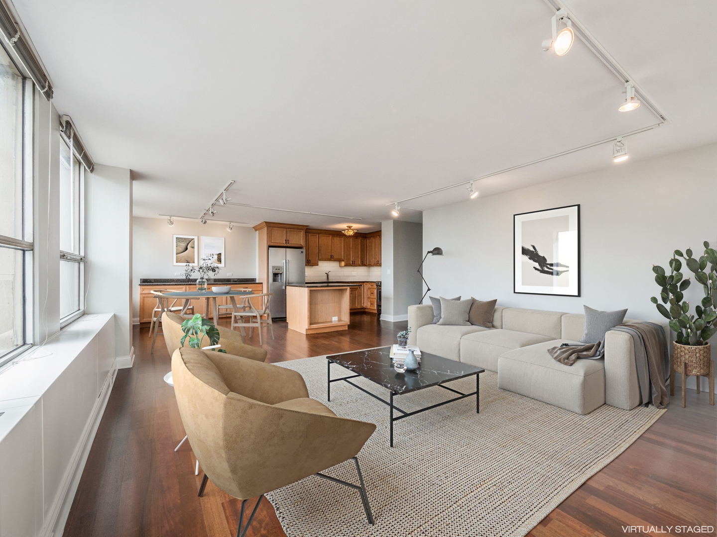 2626 N LAKEVIEW Avenue 1102