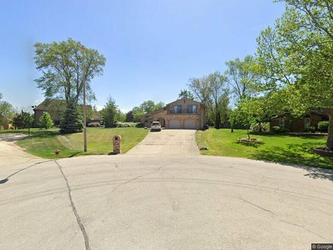Photo of 254 Bunting Lane, Bloomingdale, IL 60108 (MLS # 12620850)