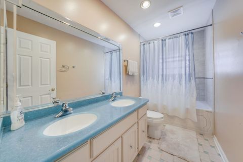 Tiny photo for 254 Bunting Lane, Bloomingdale, IL 60108 (MLS # 12620850)