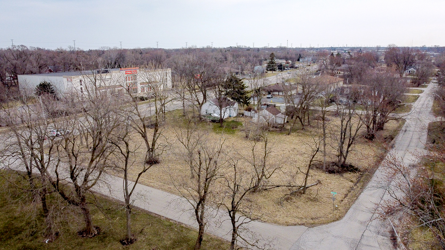 1430 N Green Bay Road
