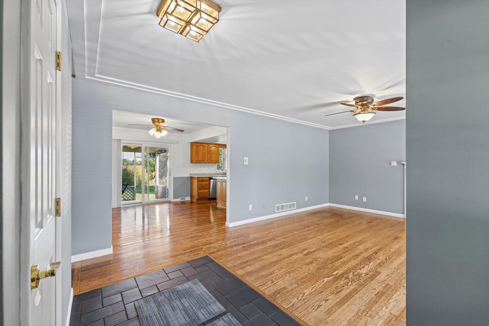 2210 E Perkins Road