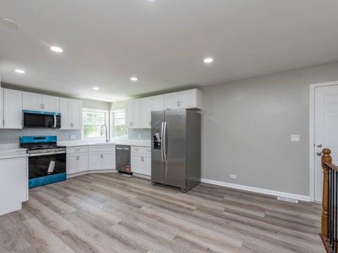 Tiny photo for 10350 W California Avenue, Beach Park, IL 60099 (MLS # 12782634)