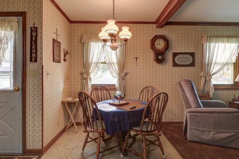 Tiny photo for 515 Melrose Court, Clinton, IA 52732 (MLS # 12745793)