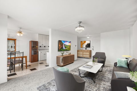 Tiny photo for 7061 N Kedzie Avenue #1605, Chicago, IL 60645 (MLS # 12657406)