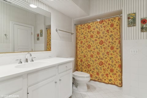 Tiny photo for 65 ROUND BARN Road, Barrington Hills, IL 60010 (MLS # 12743487)