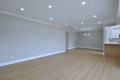 Tiny photo for 945 E Kenilworth Avenue #312, Palatine, IL 60074 (MLS # 12631728)
