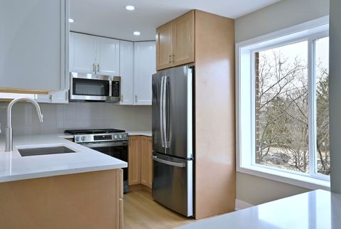 Tiny photo for 945 E Kenilworth Avenue #312, Palatine, IL 60074 (MLS # 12631728)