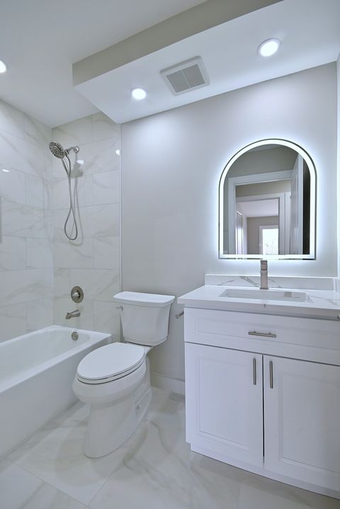 Tiny photo for 945 E Kenilworth Avenue #312, Palatine, IL 60074 (MLS # 12631728)