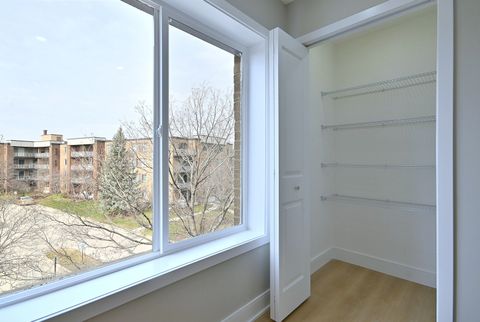 Tiny photo for 945 E Kenilworth Avenue #312, Palatine, IL 60074 (MLS # 12631728)
