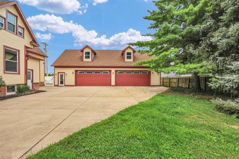 Tiny photo for 202 E Daggy Street, Tuscola, IL 61953 (MLS # 12713677)