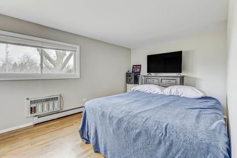 Tiny photo for 8864 Northshore Drive #1A, Des Plaines, IL 60016 (MLS # 12604258)
