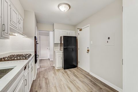 Tiny photo for 8864 Northshore Drive #1A, Des Plaines, IL 60016 (MLS # 12604258)