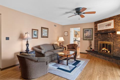 Tiny photo for 913 Andermann Lane, Darien, IL 60561 (MLS # 12631883)