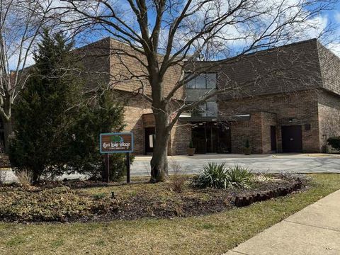 907 S Williams Street 210 Westmont IL 60559