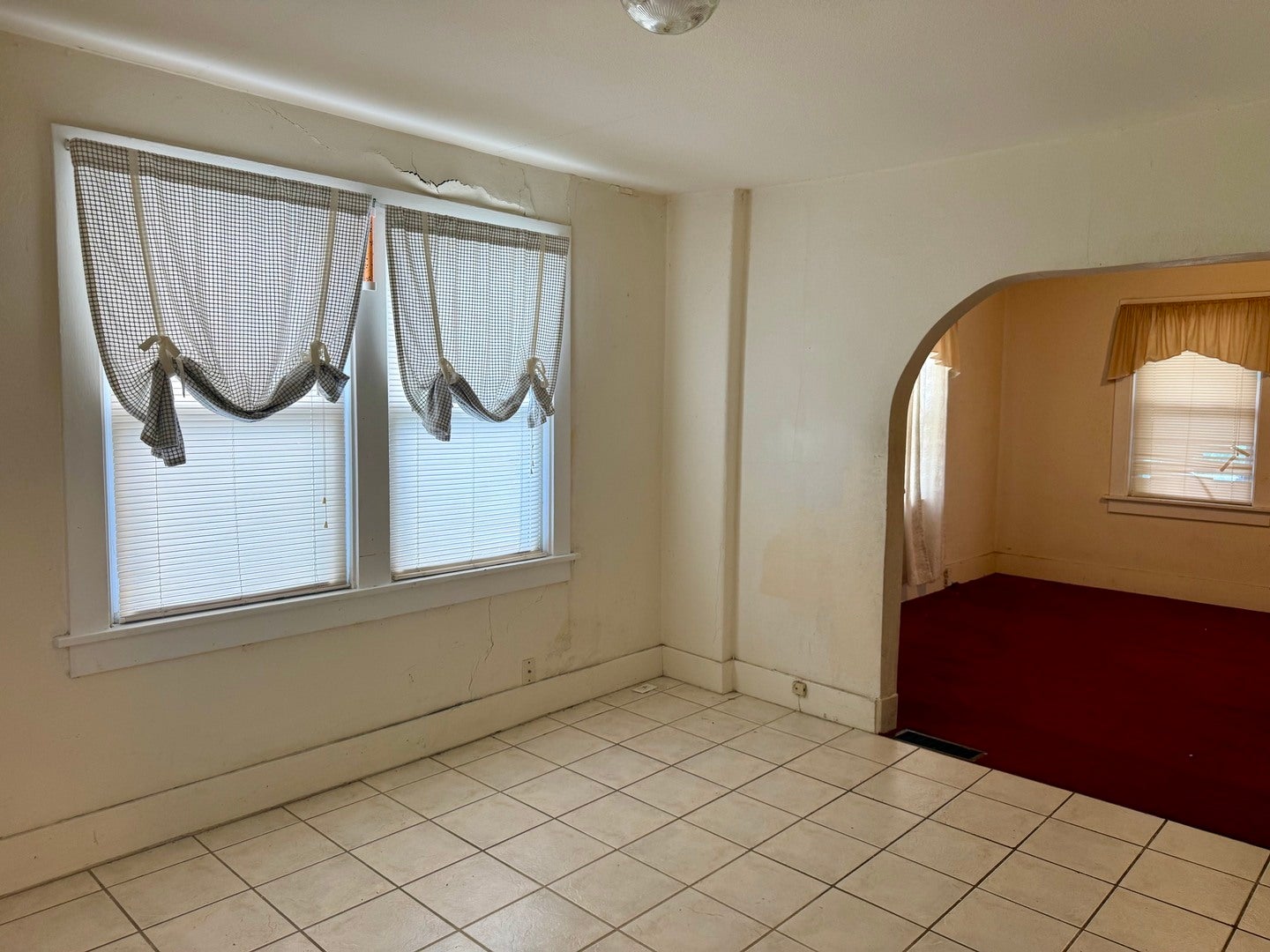 306 W Beardsley Avenue