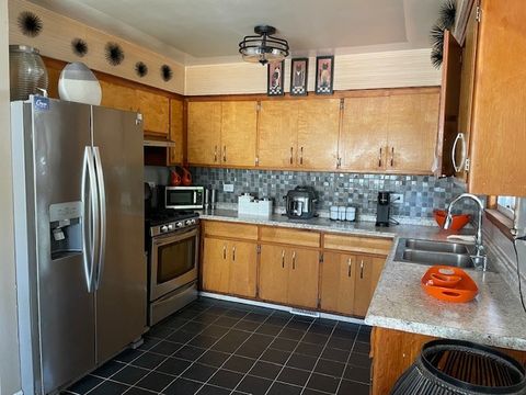 Tiny photo for 12411 S Lincoln Street, Calumet Park, IL 60827 (MLS # 12496360)