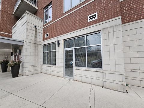 657 W Fulton Street Chicago IL 60661