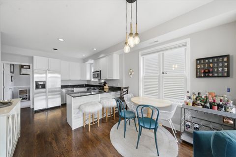 Tiny photo for 1016 W George Street #2, Chicago, IL 60657 (MLS # 12616156)