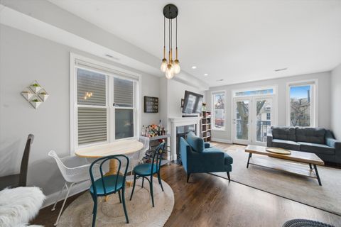 Tiny photo for 1016 W George Street #2, Chicago, IL 60657 (MLS # 12616156)