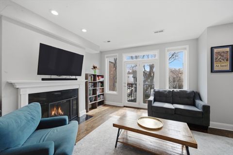 Tiny photo for 1016 W George Street #2, Chicago, IL 60657 (MLS # 12616156)