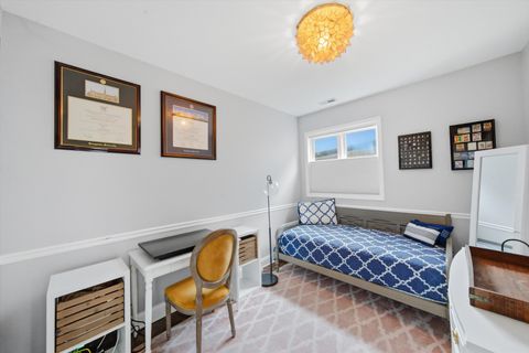 Tiny photo for 1016 W George Street #2, Chicago, IL 60657 (MLS # 12616156)