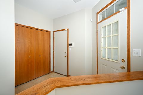 Tiny photo for 2037 S LINCOLN Avenue #2037, Lombard, IL 60148 (MLS # 12465952)