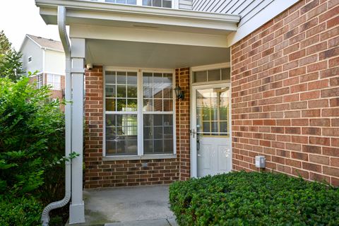 Tiny photo for 2037 S LINCOLN Avenue #2037, Lombard, IL 60148 (MLS # 12465952)