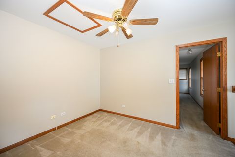 Tiny photo for 2037 S LINCOLN Avenue #2037, Lombard, IL 60148 (MLS # 12465952)