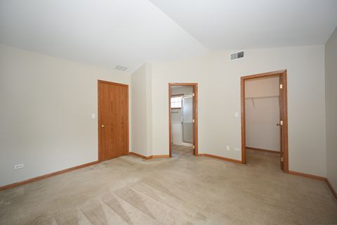 Tiny photo for 2037 S LINCOLN Avenue #2037, Lombard, IL 60148 (MLS # 12465952)
