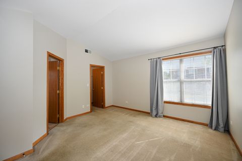 Tiny photo for 2037 S LINCOLN Avenue #2037, Lombard, IL 60148 (MLS # 12465952)