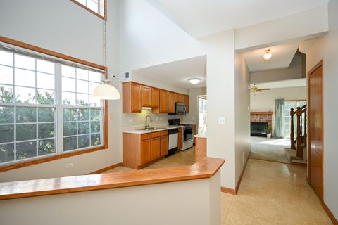 Tiny photo for 2037 S LINCOLN Avenue #2037, Lombard, IL 60148 (MLS # 12465952)