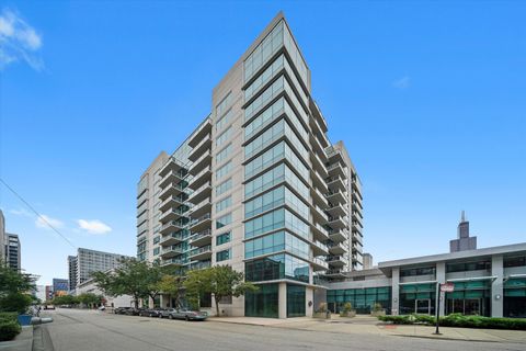 Tiny photo for 125 S Green Street #806A, Chicago, IL 60607 (MLS # 12577100)