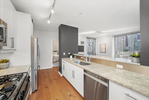 Tiny photo for 125 S Green Street #806A, Chicago, IL 60607 (MLS # 12577100)