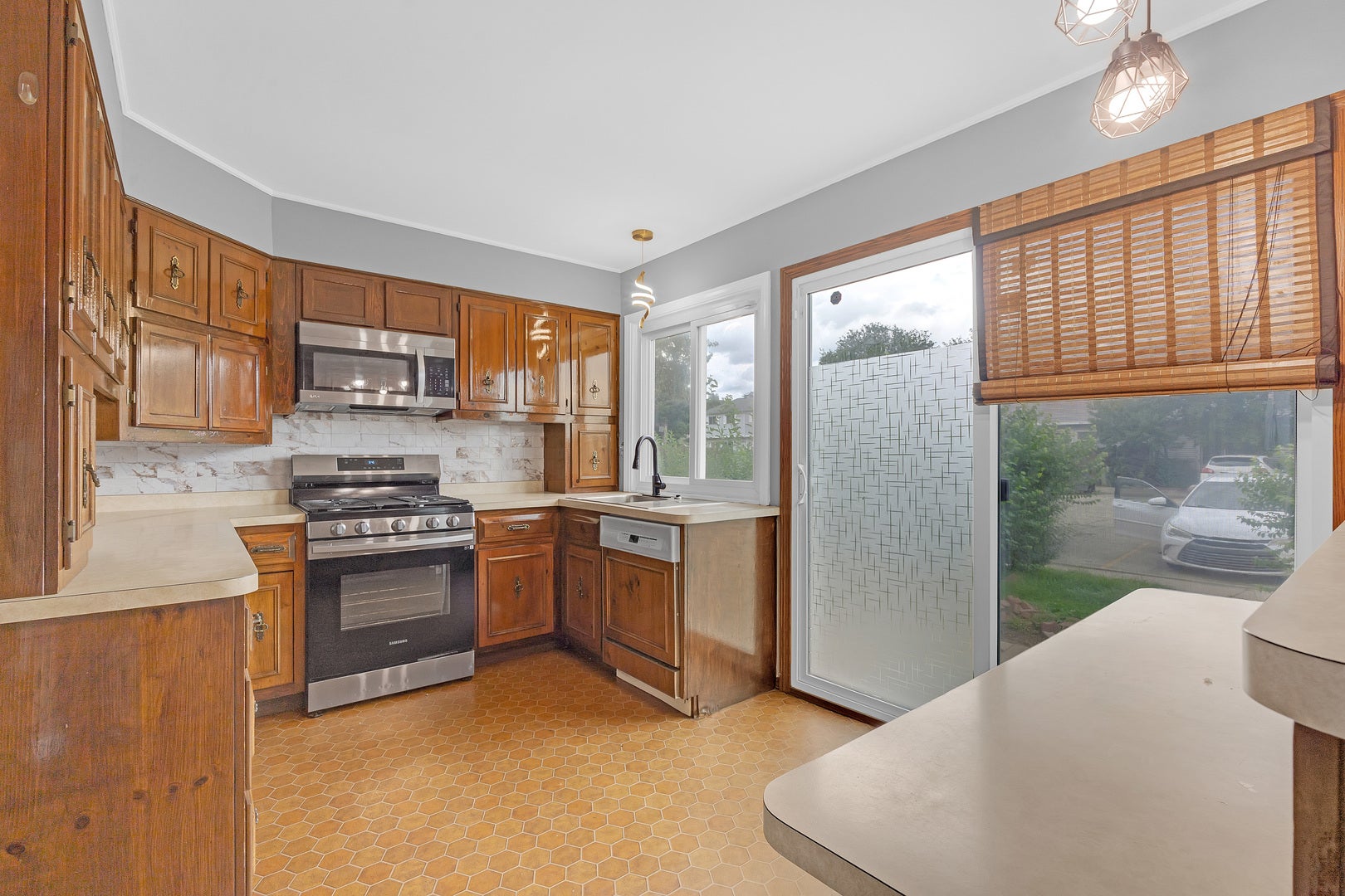 414 Gainsborough Court